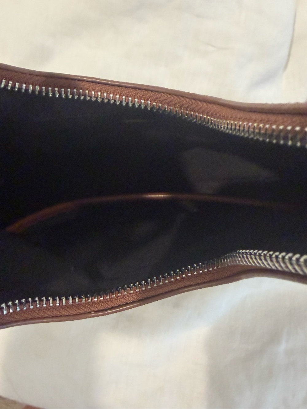 Brown purse - Picture 3 of 3